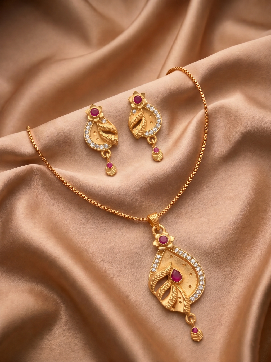 Teardrop Leaf Ruby Pendant Set