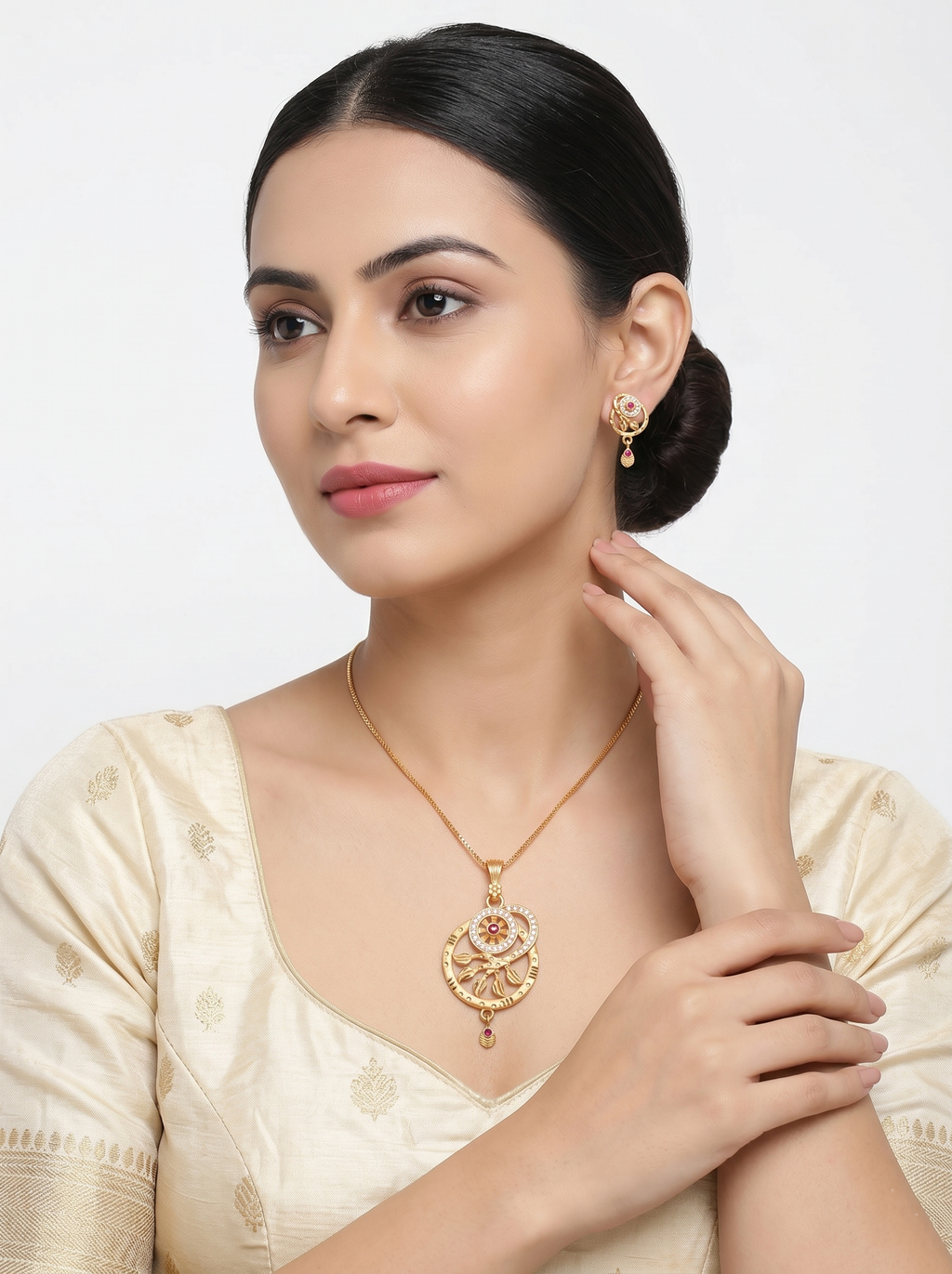 Round Floral Ruby Pendant Set
