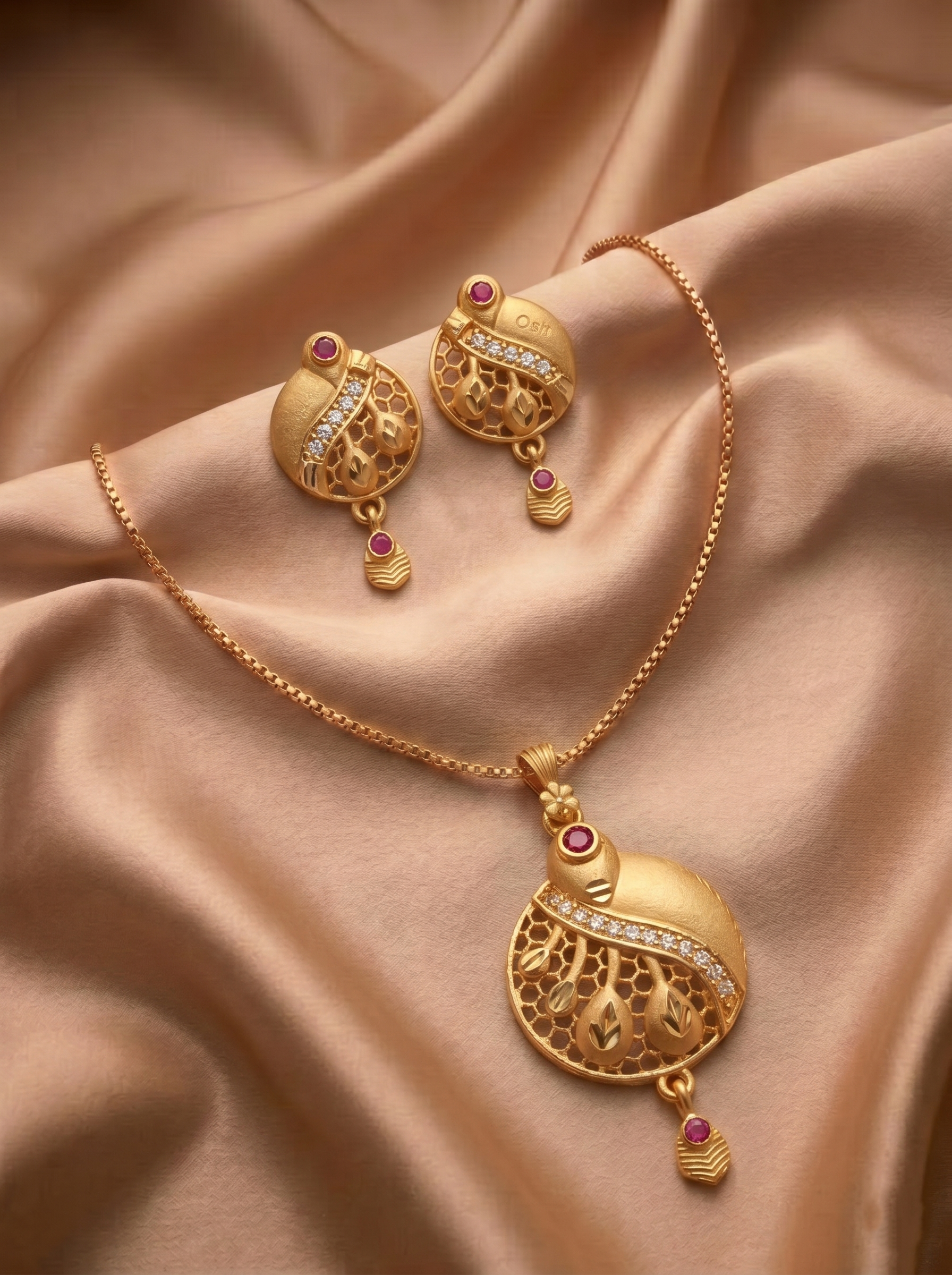 Oval Leaf Ruby Pendant Set